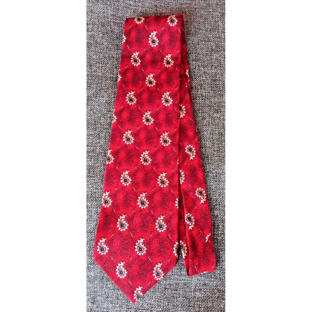 Tie 70s 80s 90s Y2K Mens Fashion Neckwear Red Beige Paisley silk 4 Wide 58 Long